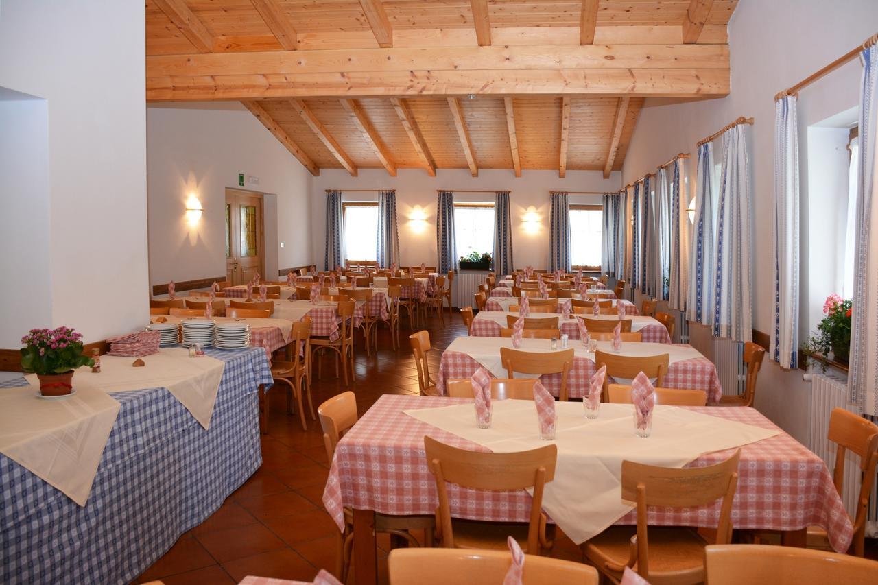 Casa Baldelli Hotell Toblach Exteriör bild